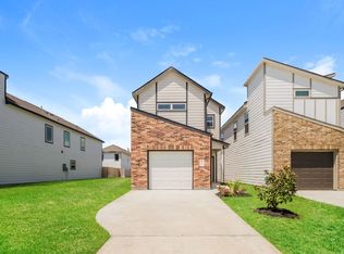 15301 Estrella E, Houston, TX 77073