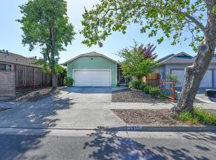 1915 Waltzer Rd, Santa Rosa, CA 95403