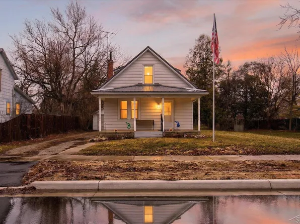 4970 Center St, Fairgrove, MI 48733