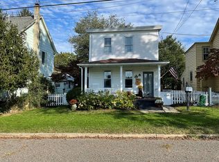65 Mulberry St, Medford, NJ 08055