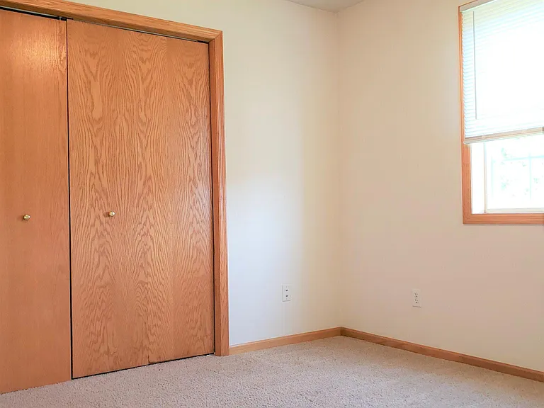 1351 Peitz Ave — Photo 18