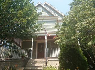 13 Robin Hood St, Boston, MA 02125