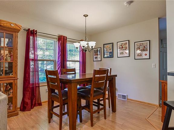 5th image of 363 Windjammer Dr #2
