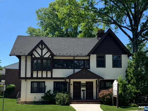 60 Westervelt Avenue, Tenafly, NJ 07670