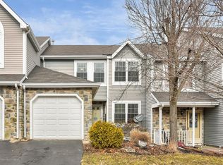 18 Red Fox Ct, Tinton Falls, NJ 07753