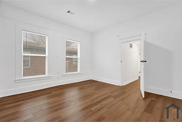 776 E McLemore Ave — Photo 10