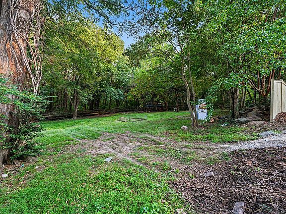 2nd image of 2519 A&b Chapel Hill Rd #2&3