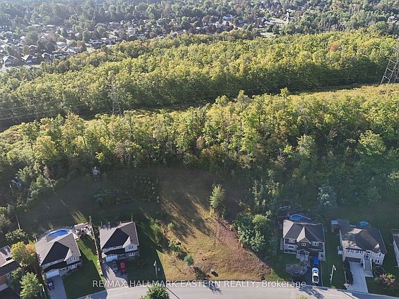 3rd image of 406 Country Ln