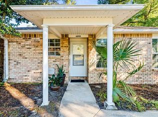 6898 Kapok Dr, Milton, FL 32583