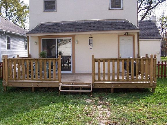 3rd image of 226 Sheridan Dr