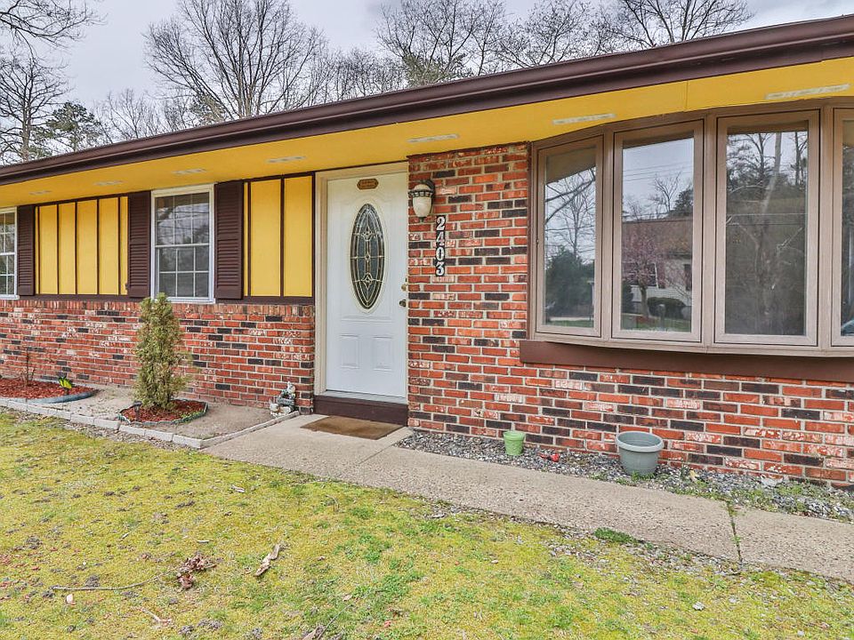 1st image of 2403 E Lakeshore Dr