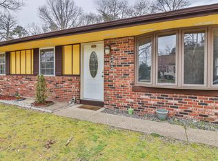 2403 E Lakeshore Dr, Browns Mills, NJ 08015