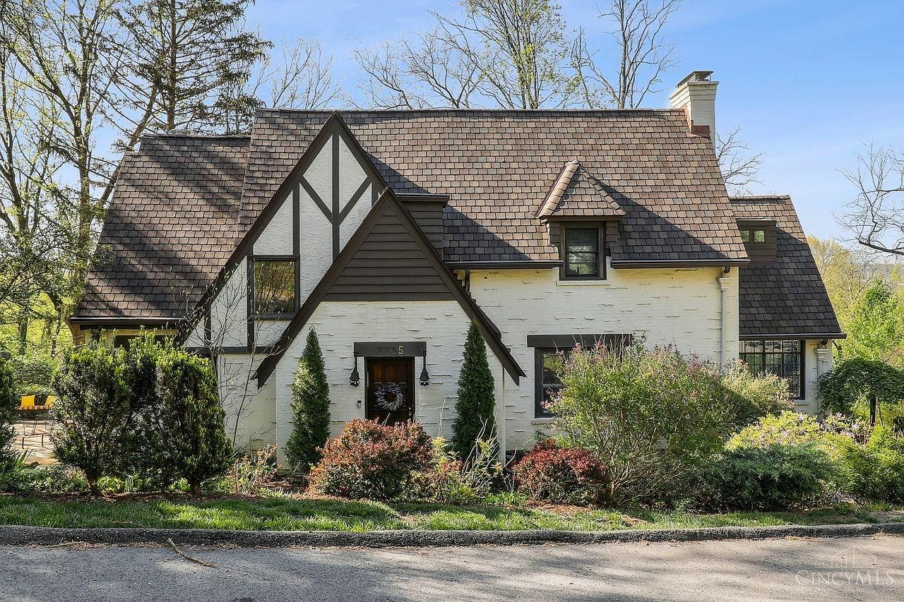 みぅ 3725 Dogwood Ln, Cincinnati, OH 45213 | Zillow