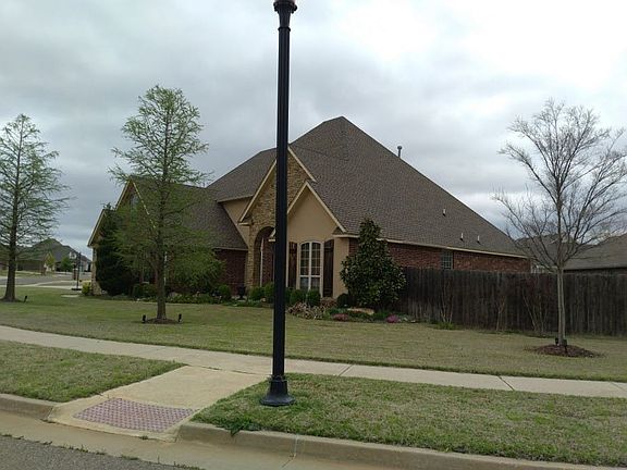 2nd image of 18500 Feliz Dr