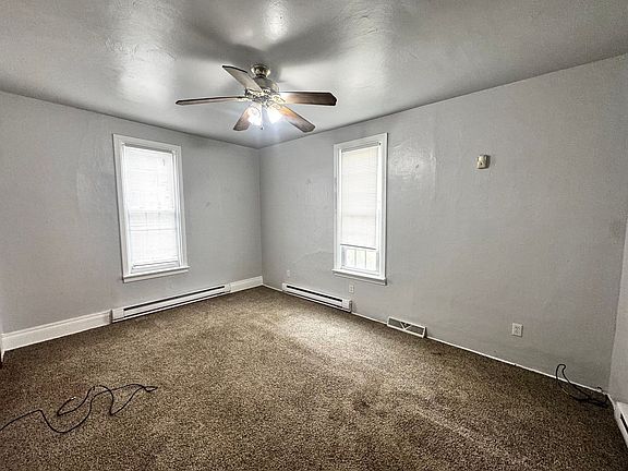 5th image of 725 Chartiers St APT 1