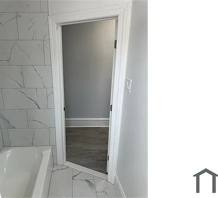 1729 N 53rd St — Photo 10