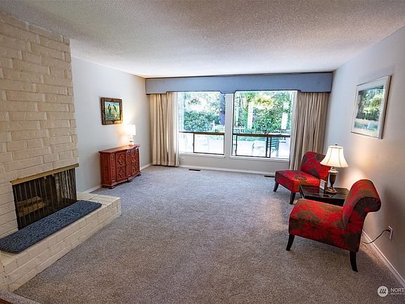4th image of 11503 38th Avenue Ct NW
