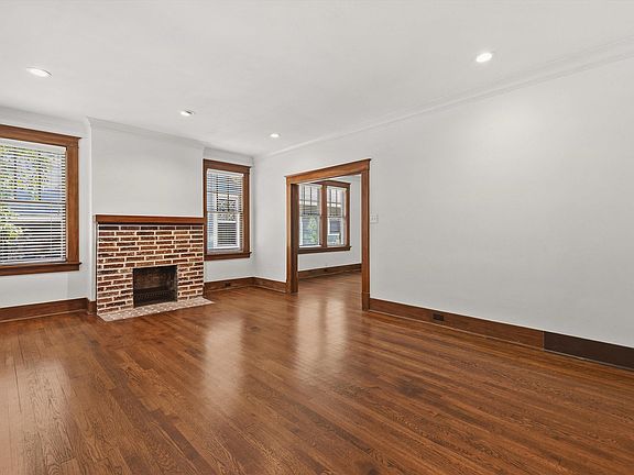 3rd image of 330 Hawthorne St