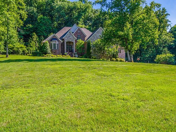 2nd image of 1040 Natchez Valley Ln