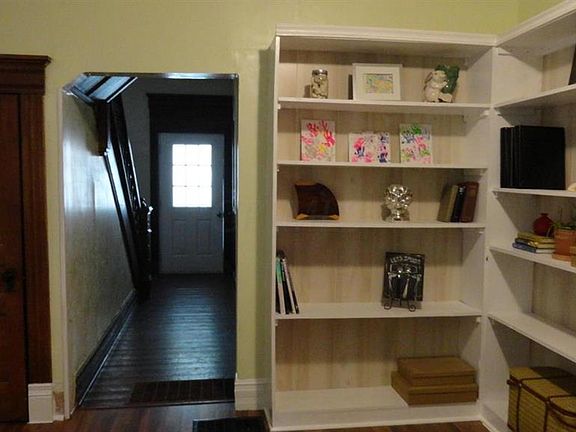 3rd image of 210 N Liberty St #1/2