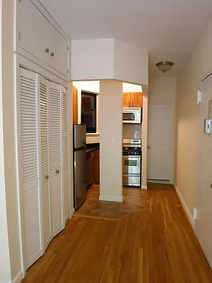 Rented by City & Suburban | media 18