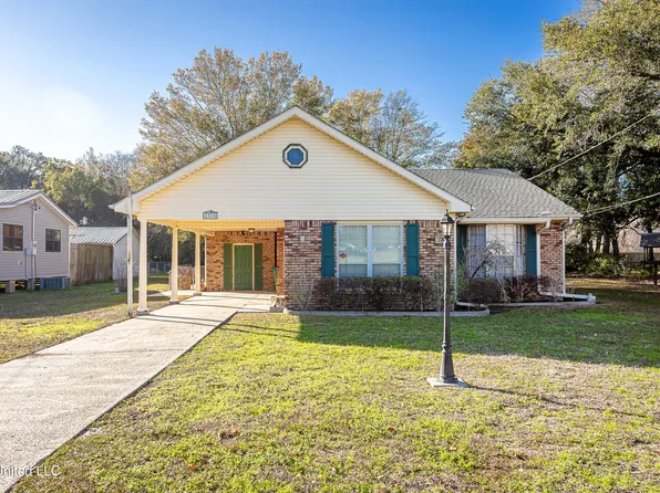 1315 Martin St, Pascagoula, MS 39581