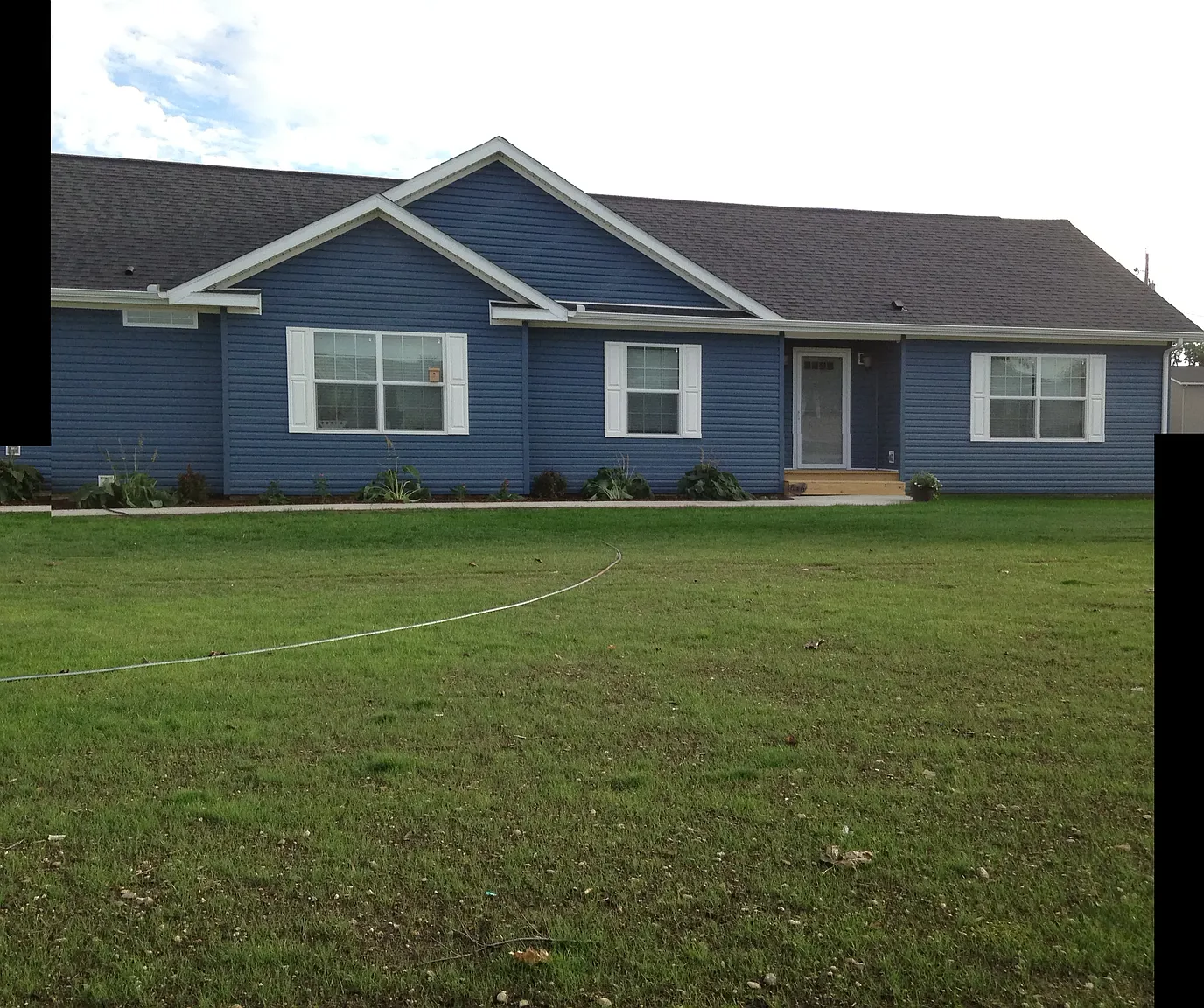 210 E North St photo 1