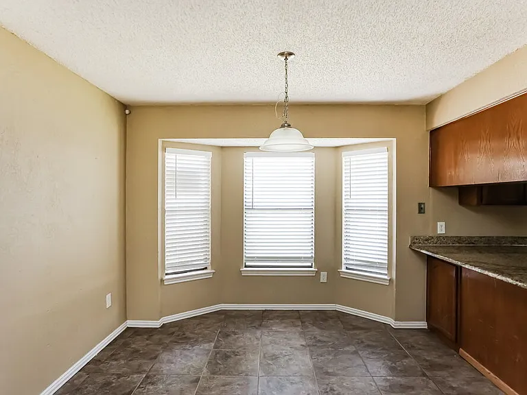 2206 Brim Ct — Photo 6