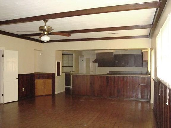 4th image of 409 S Lexington Ave