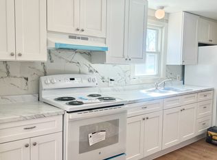 40 Montcalm Ave #1R, Blackstone, MA 01504