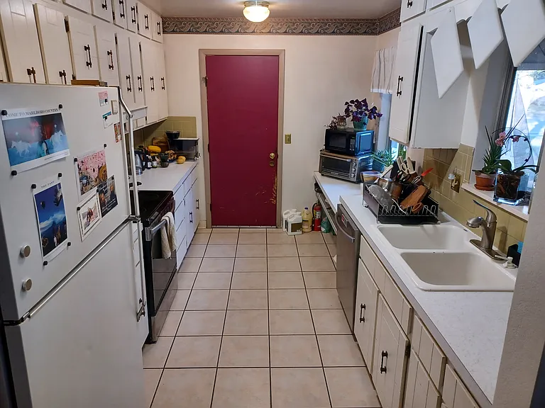 321 Linda Ln — Photo 13