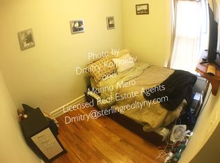 2350 29th St, Astoria, NY 11105