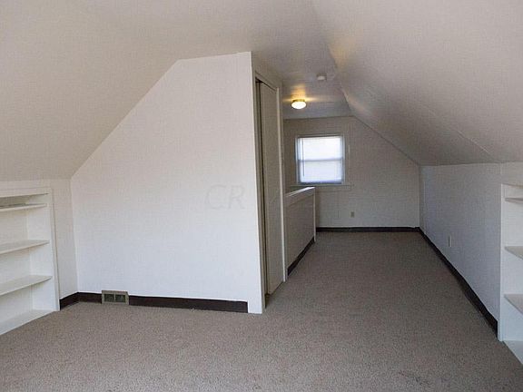 4th image of 2218 Hiawatha Park Dr