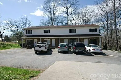 133 Fairview Dr NW #C Photo 1