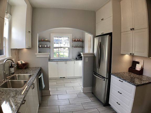 Kitchen-new everything! 