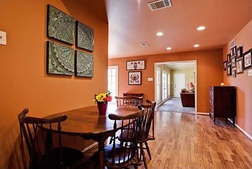 4th image of 7838 Idlewood Ln