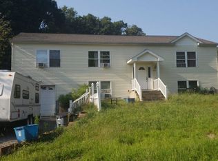 93 Hawkins Path, Coram, NY 11727