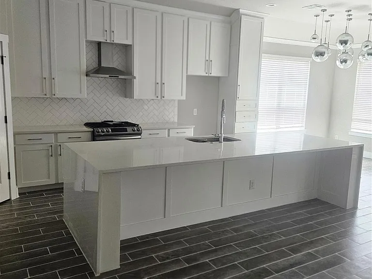 24307 Bello Everett Lake Dr — Photo 13