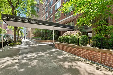 Rented by Brown Harris Stevens
