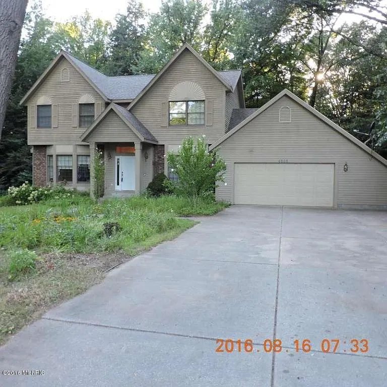 4505 Deer Creek Dr photo 1