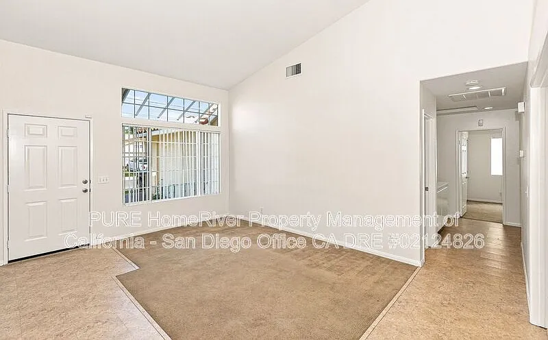 3 bed, 2.0 bath, 1610 sqft, $3,495 — Photo 4