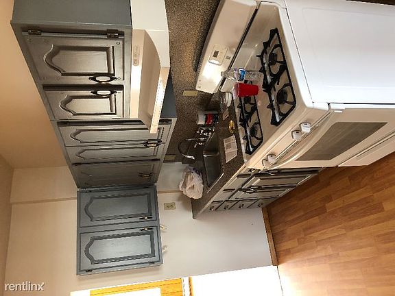 5th image of 165 Stover Ave