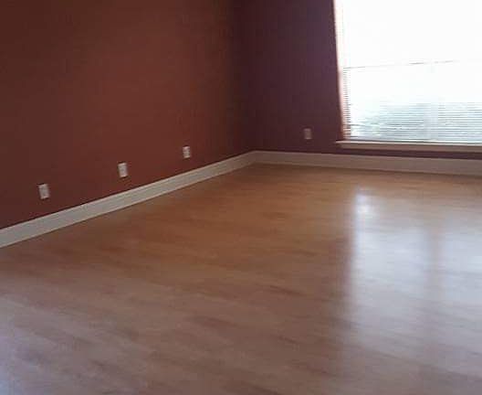 4th image of 116 Whispering Oaks St