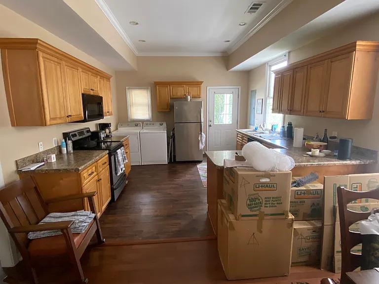 2227 Whitaker St #LOWER — Photo 12