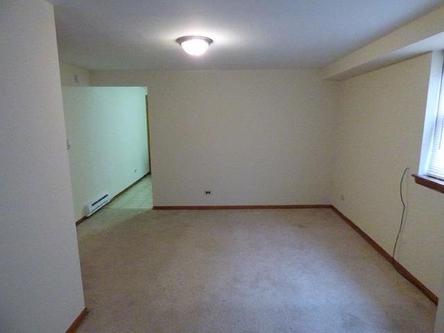 1st image of 5815 W Montrose Ave