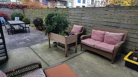 809 Quincy Street, #1