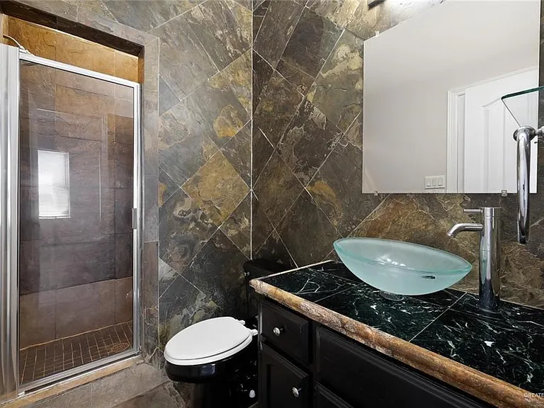 1521 W McIntyre St #4 — Photo 11