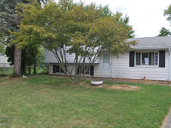 2nd image of 174 Warden Ave