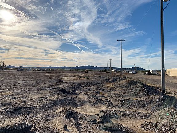 4th image of 28556 Highway 72