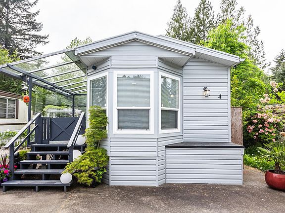 3rd image of 23387 70a Ave #4